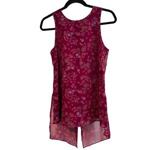 BCBGeneration burgundy floral top Sz XS - EUC